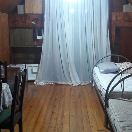 Gostevoi Dom Batumi. Hotel Eksteriør billede