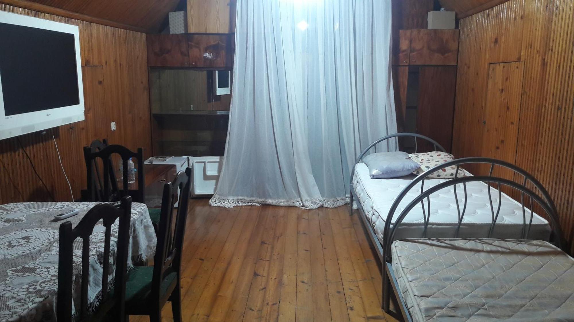Gostevoi Dom Batumi. Hotel Eksteriør billede